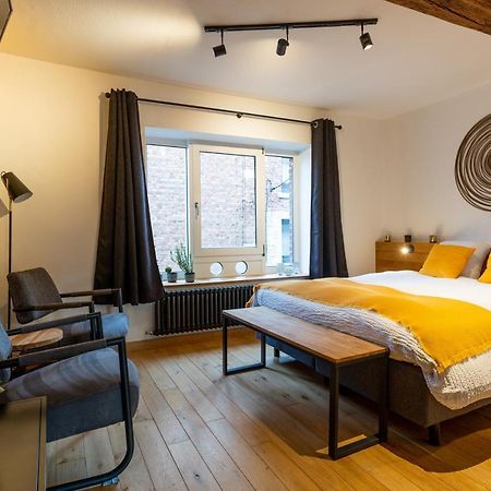 Ardenne Bnb Gite Urbain Avec Terrasse Marche-en-Famenne Exterior photo